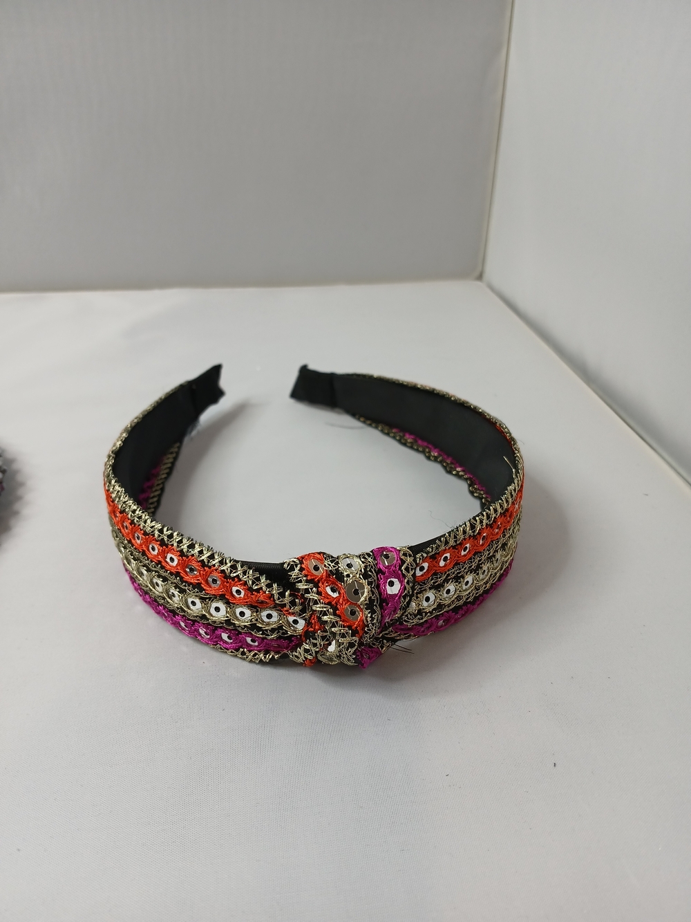 A144. Embellished Headband in Black & Pink New - Picture 4 of 4